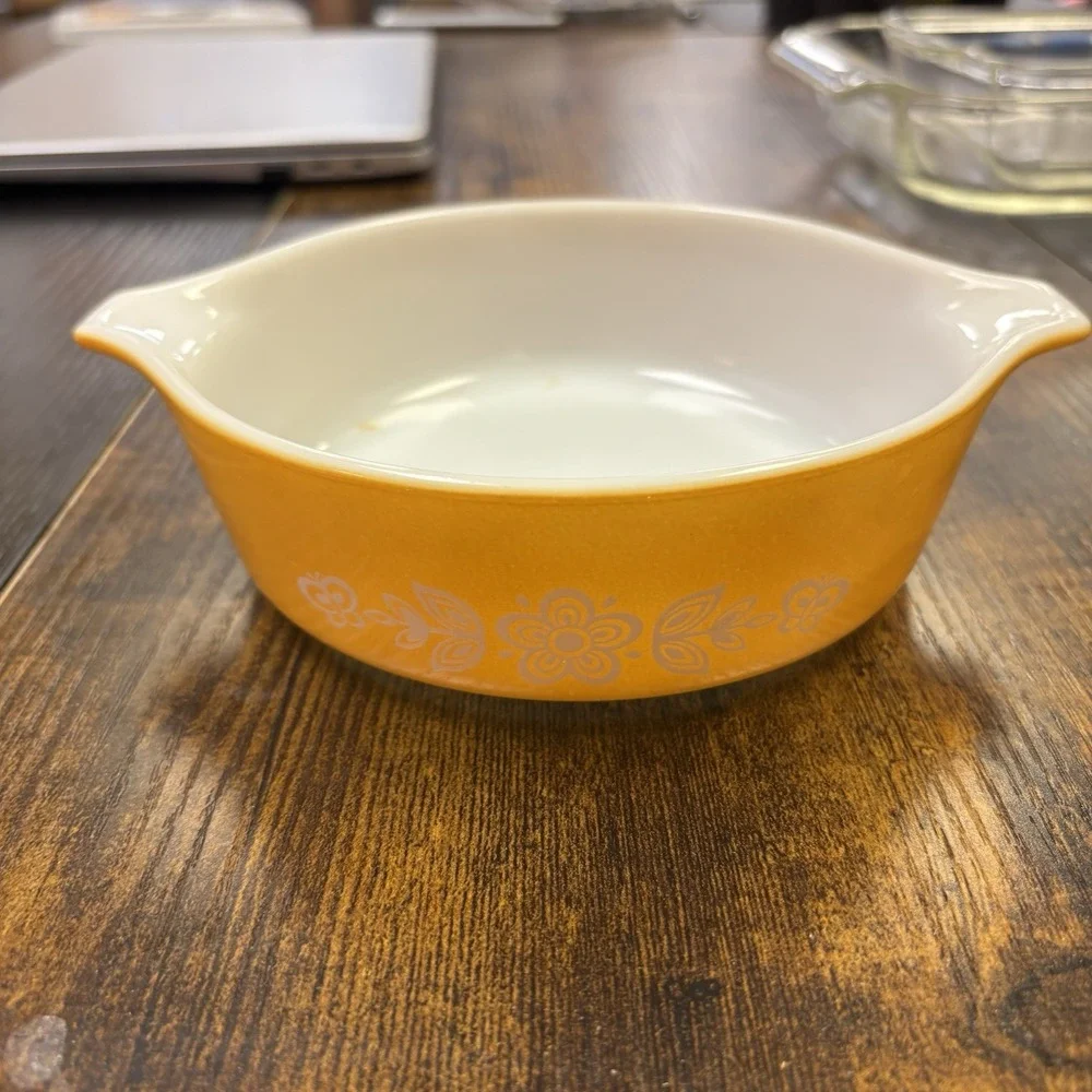 Vintage Butterfly Gold Yellow Pyrex Corning Ware Dish Flower 1pt 500ML No lid‎